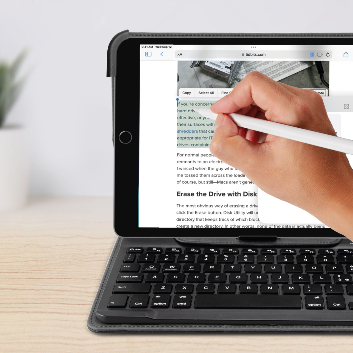 Teclado inalámbrico universal con funda tipo libro integrada