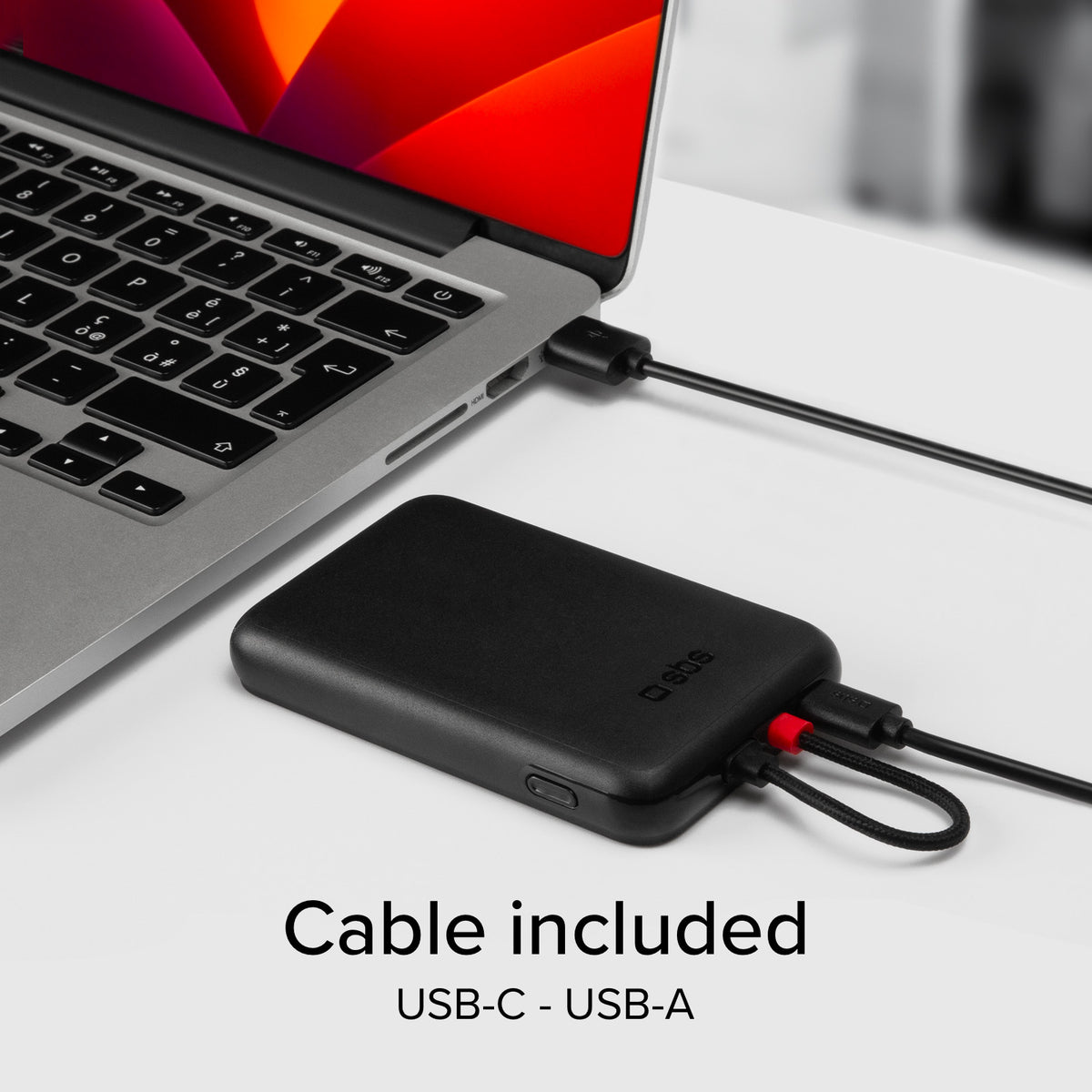 Powerbank da 5000 mAh con cavetto integrato USB-C compatibile ricarica MagSafe