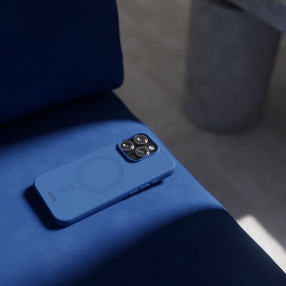 Instinct Mag - Funda compatible con la carga MagSafe para iPhone 16 Pro Max